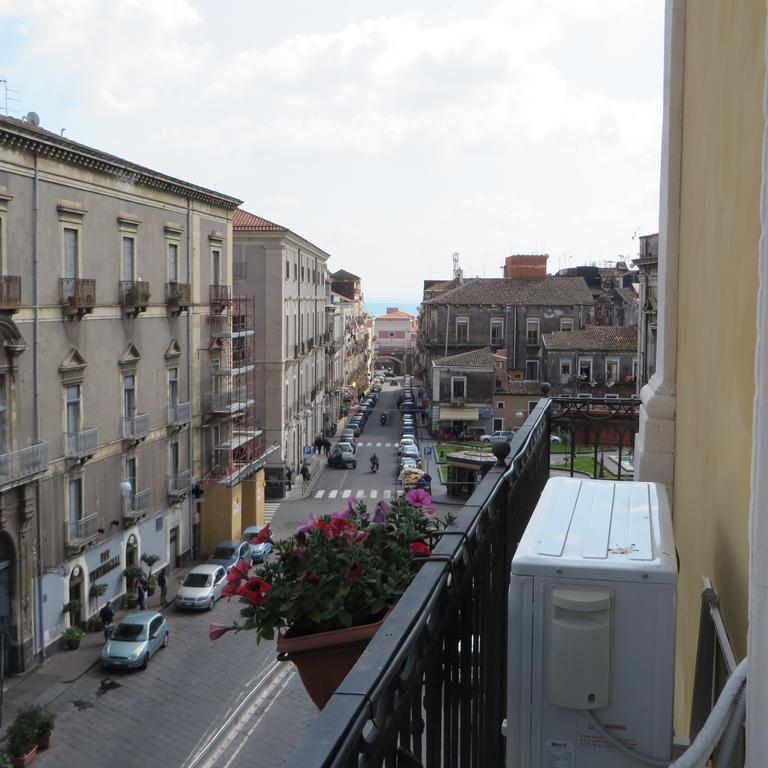 B&B Al Teatro Massimo Катанія Номер фото