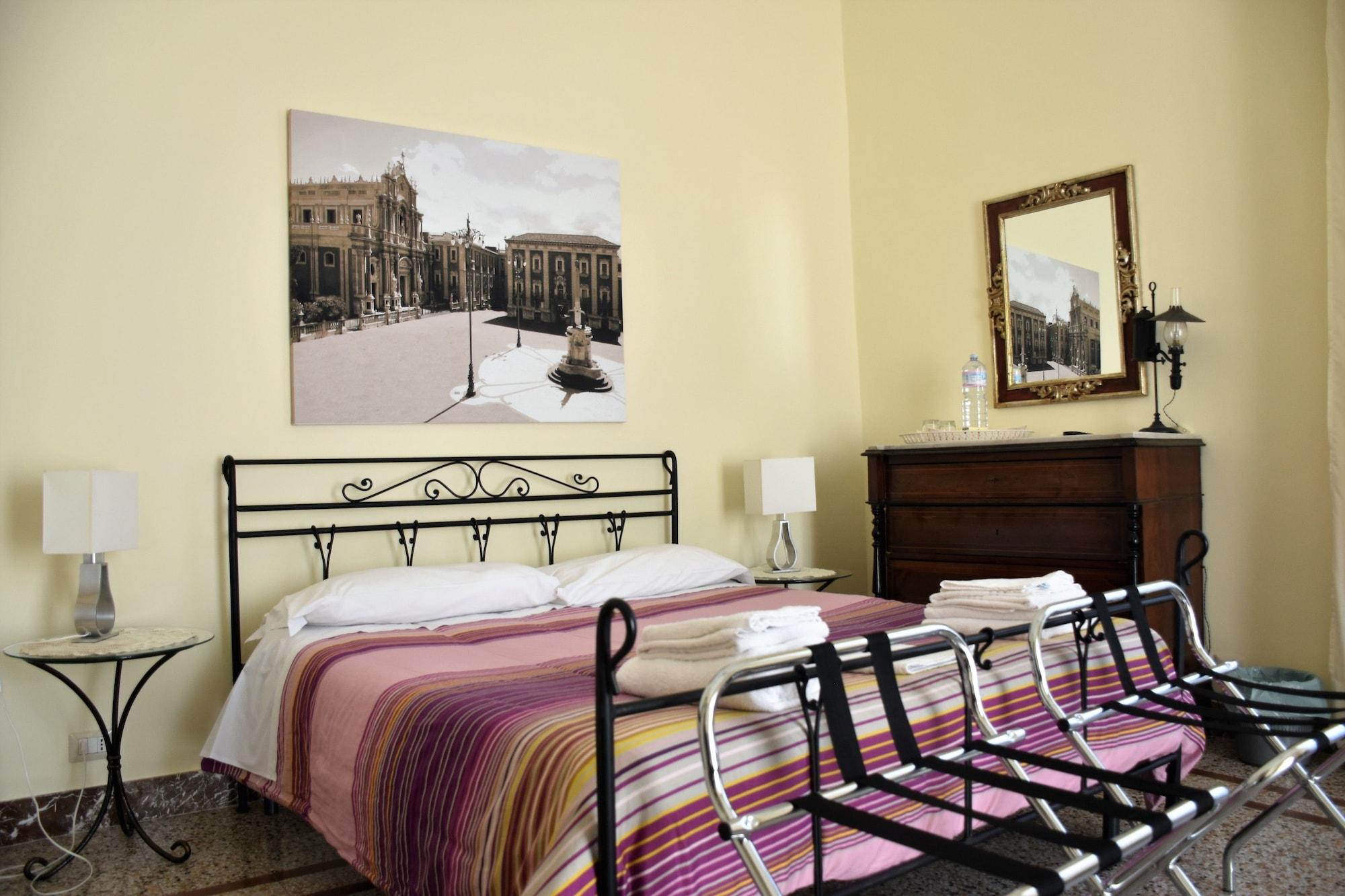 B&B Al Teatro Massimo Катанія Екстер'єр фото