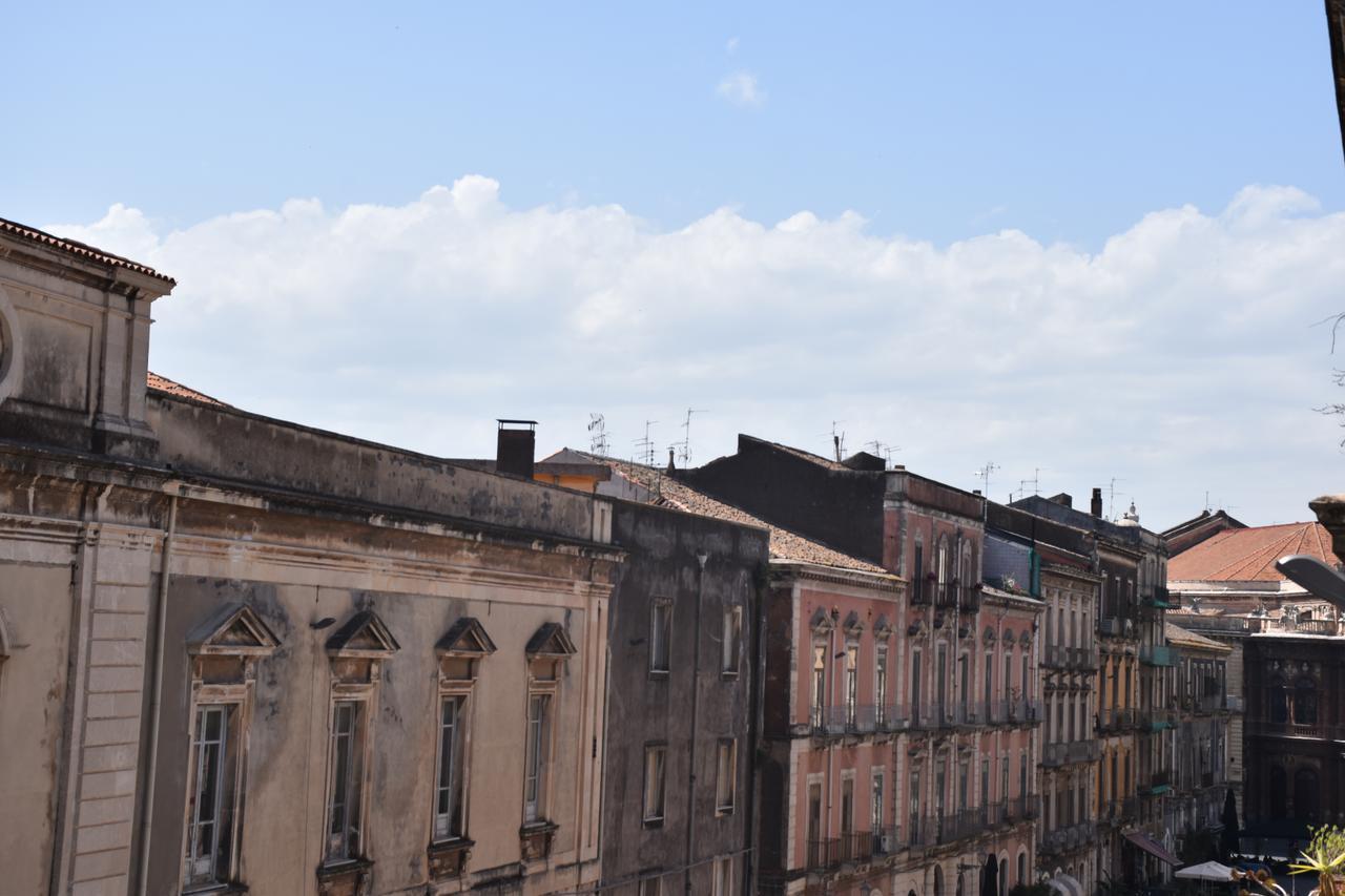 B&B Al Teatro Massimo Катанія Екстер'єр фото