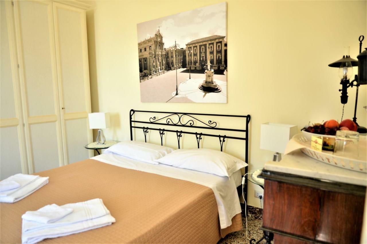 B&B Al Teatro Massimo Катанія Екстер'єр фото