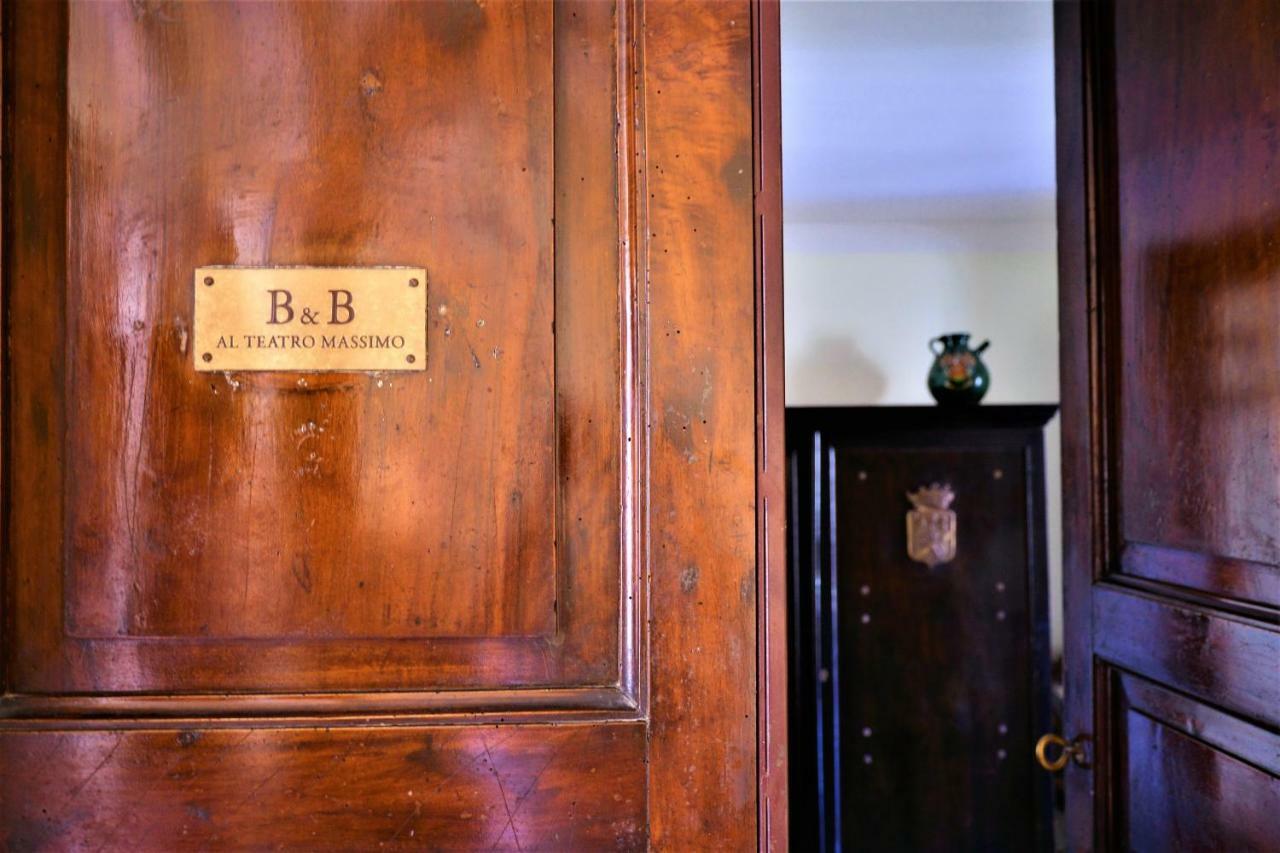 B&B Al Teatro Massimo Катанія Екстер'єр фото